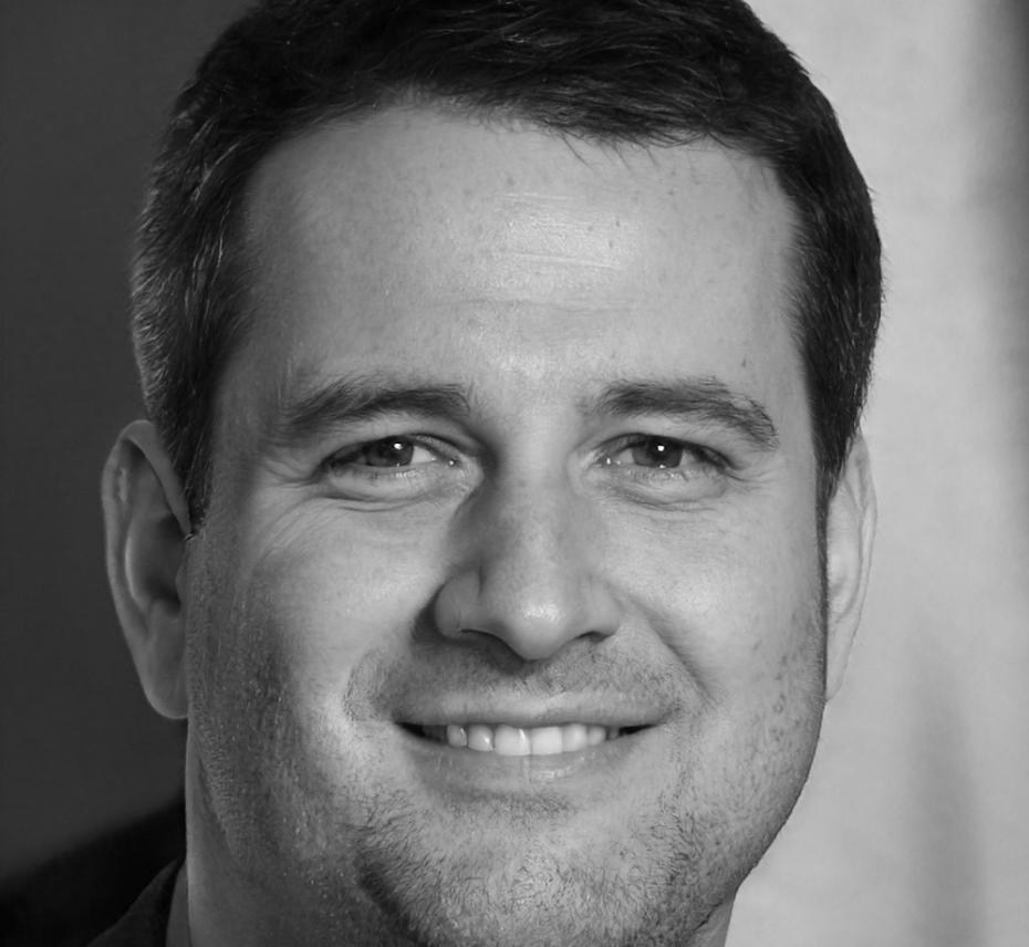 Tobias Lindqvist, Budget Strategy Director